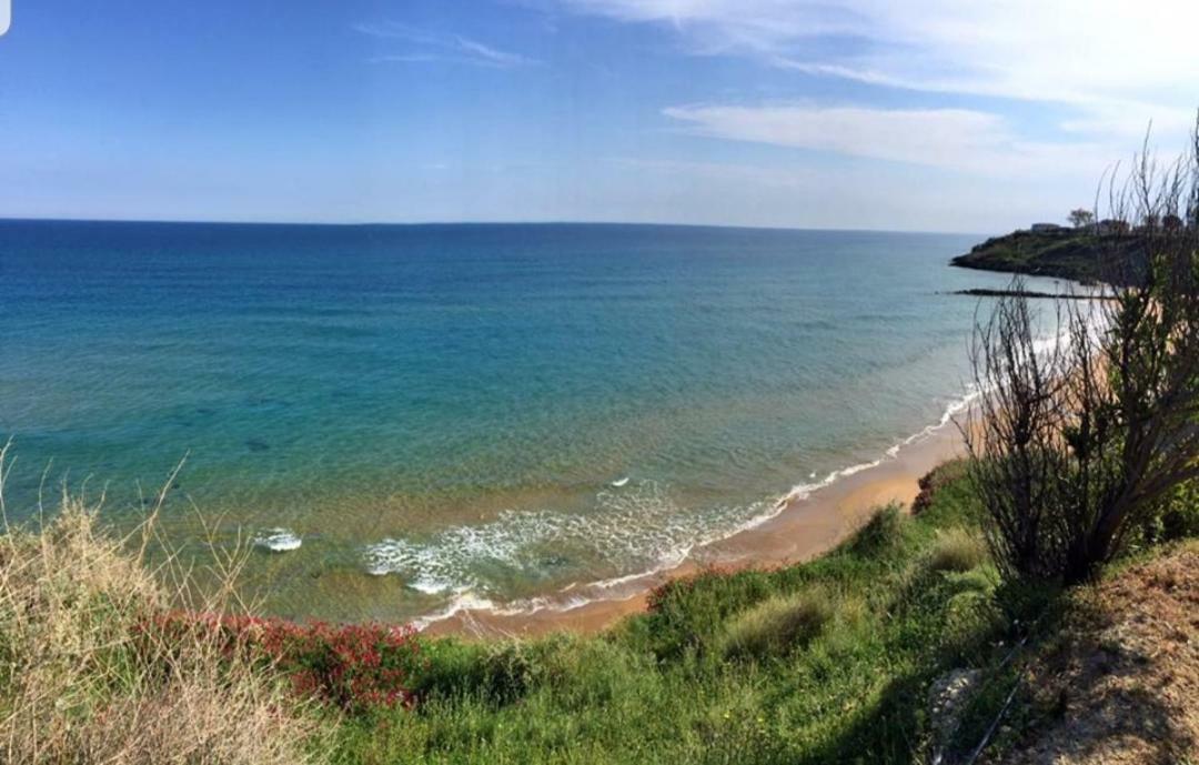 Вілла Camping Due Mari Ovile la Marinella Екстер'єр фото